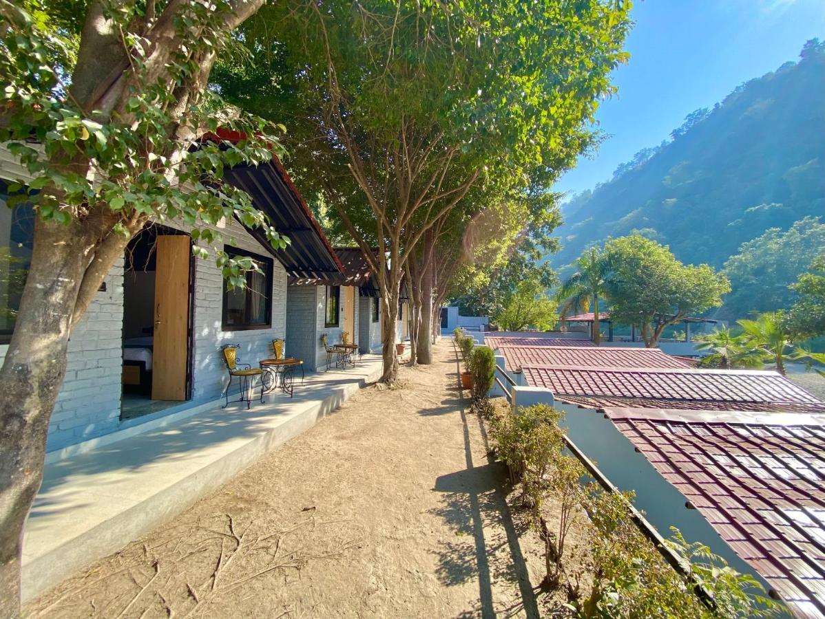 Euphoric River Resort ริชิเคช ภายนอก รูปภาพ