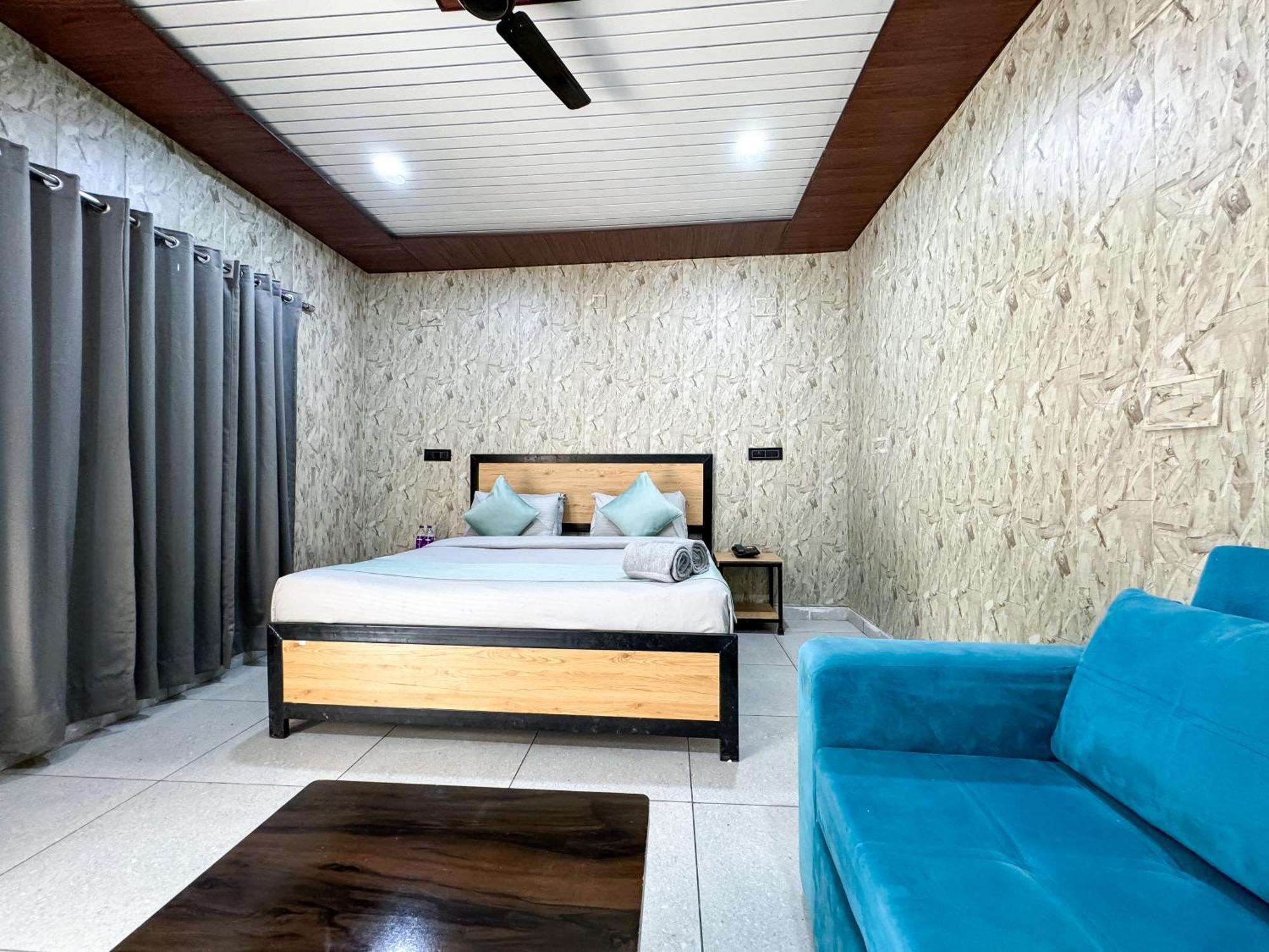 Euphoric River Resort ริชิเคช ภายนอก รูปภาพ