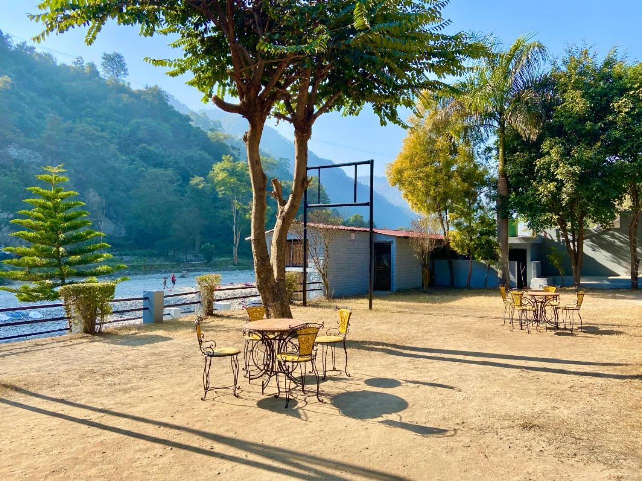 Euphoric River Resort ริชิเคช ภายนอก รูปภาพ