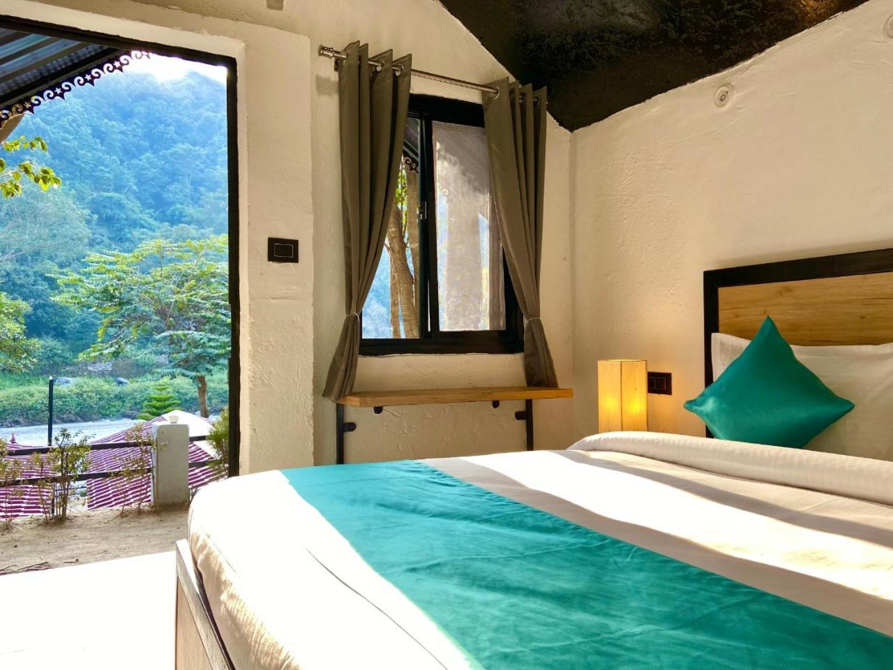 Euphoric River Resort ริชิเคช ภายนอก รูปภาพ